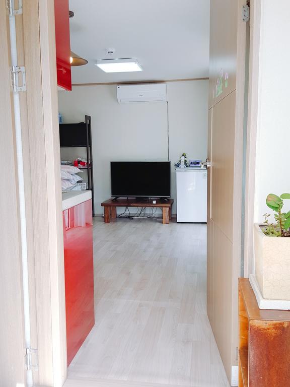 ユアーズ ゲストハウス イン トンヨン 統営市 エクステリア 写真